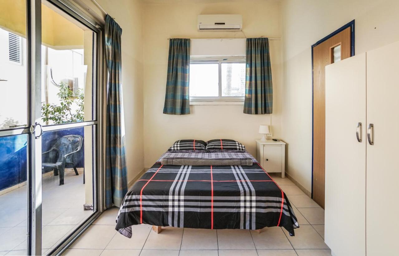 Hayarkon Hostel Тель-Авив Экстерьер фото