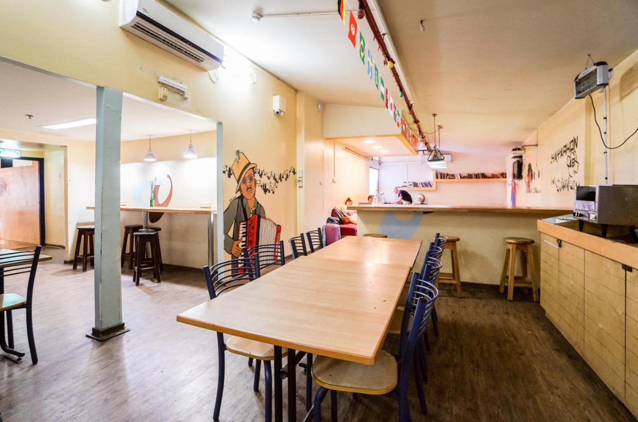 Hayarkon Hostel Тель-Авив Экстерьер фото
