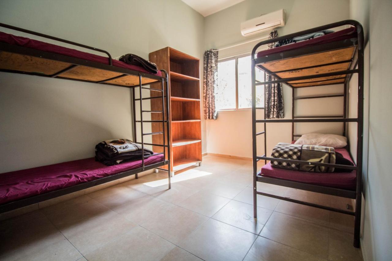 Hayarkon Hostel Тель-Авив Экстерьер фото