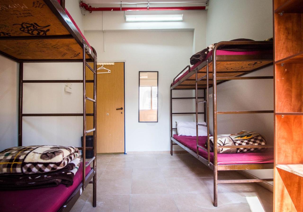 Hayarkon Hostel Тель-Авив Экстерьер фото