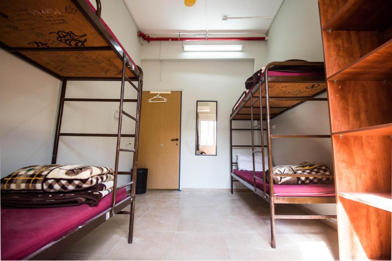 Hayarkon Hostel Тель-Авив Экстерьер фото